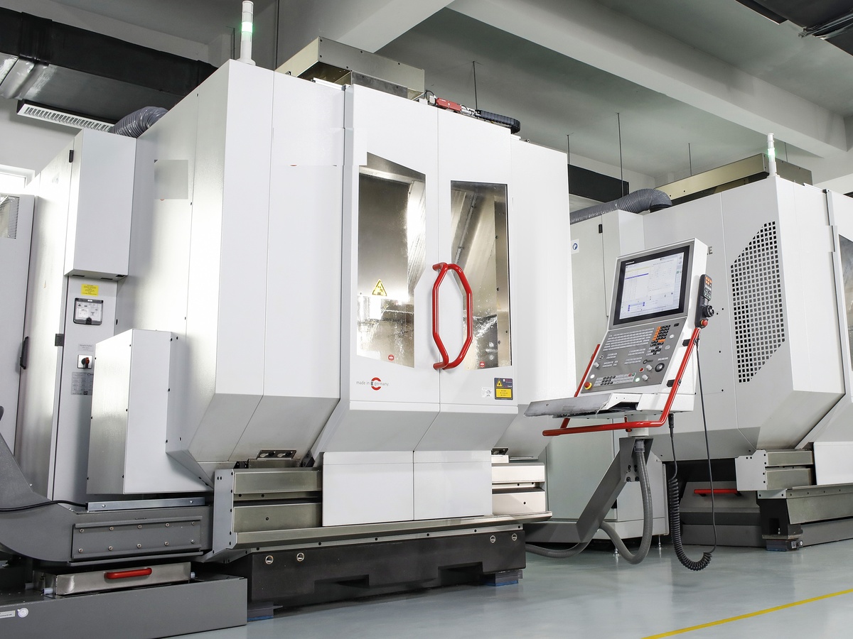 5-Axis CNC Machining Center - CNC Machine Supplier China